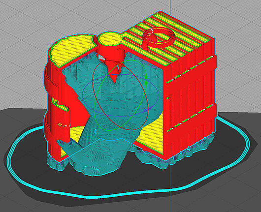 Schatztruhe auf der Seite liegend in berechneter Bahnoptik in Ultimaker Cura